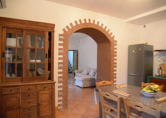 Villa Vicinus - 120 Mq - Parking - Garden